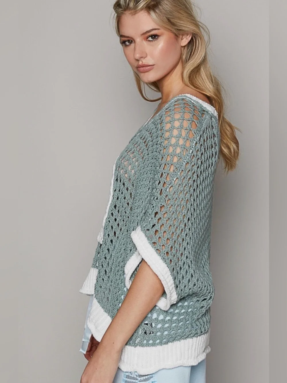 Open Crochet Oversized Peace Sign Sweater - POL - Picture 3 of 10